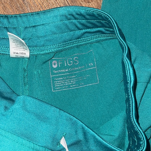 Lightly worn green figs jogger bottoms - Picture 3 of 3